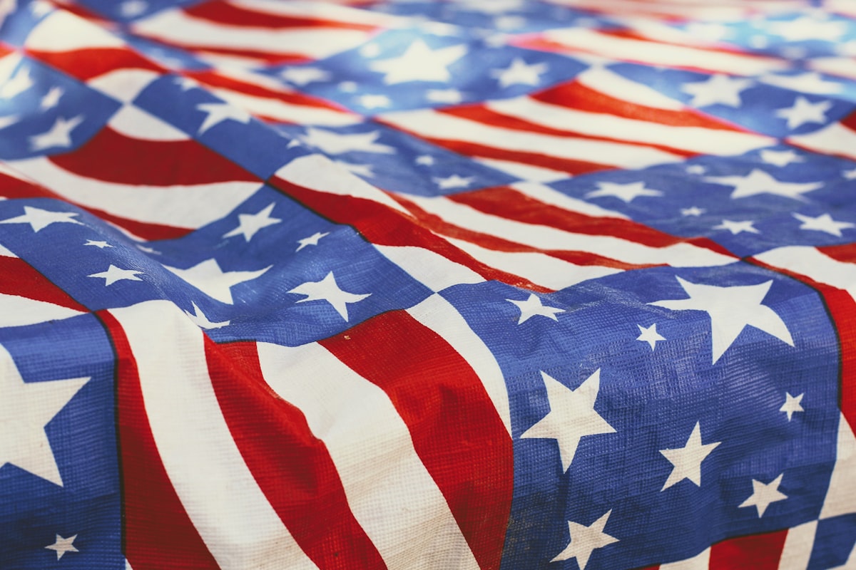 4th of July tablecloth related to Patriotic Slumber: The Best American Flag Bedding