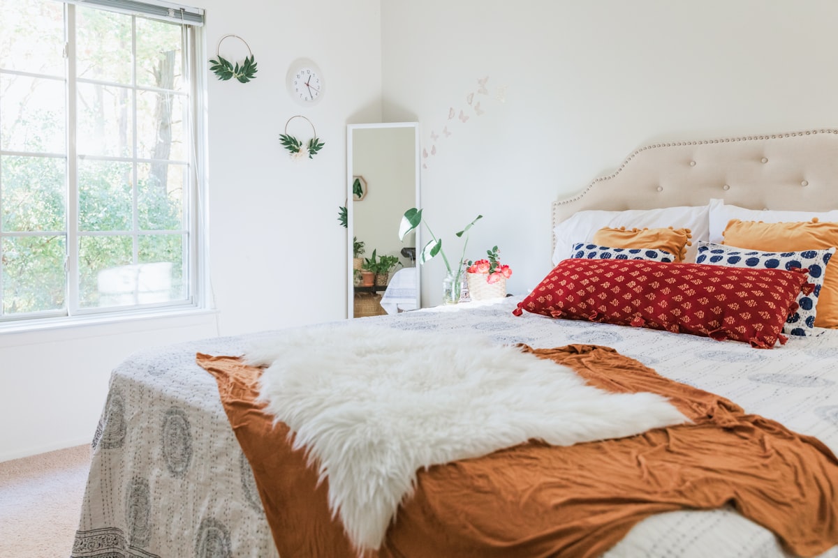 A nice bright bedroom decor related to Valance for Queen Size Bed: Enhance Your Bedroom's Aesthetic