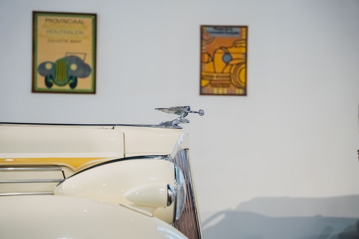 an ancient rolls royce. related to Vintage Car Bedding: A Stylish Journey into Nostalgia