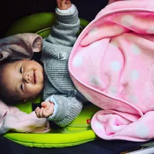 baby's gray long-sleeved top related to The Ultimate Guide to Choosing the Perfect Baby Bean Bag Bed