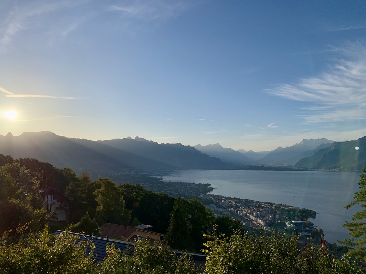 casielo.ch taking pictures of sunrise at lac leman. related to Lake Geneva Escapes: Cozy Bed and Breakfasts for Every Traveler