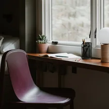 Creative space (IG: @clay.banks) related to Maximizing Space with Multi-Functional Bed Designs