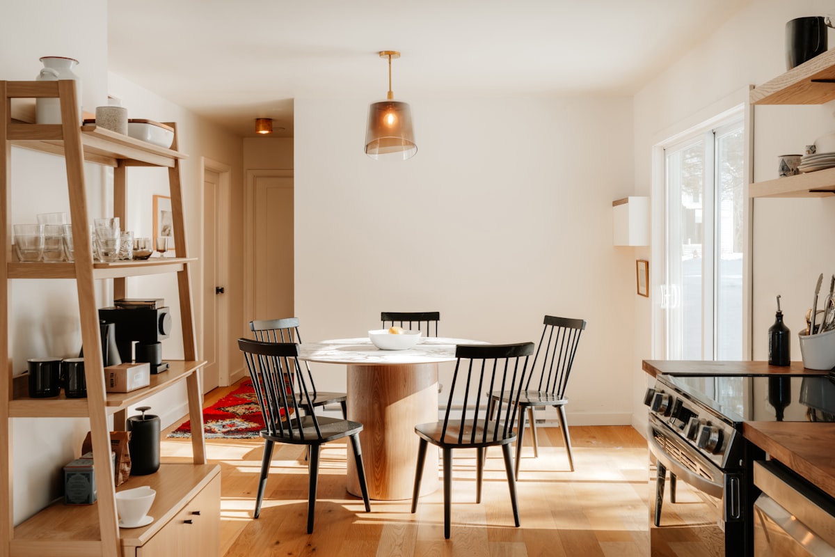 Dining room (IG: @clay.banks) related to Elevate Your Dining Space
