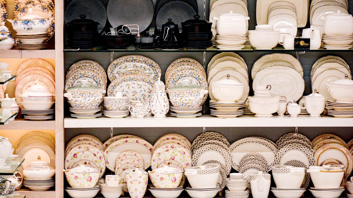 expensive dinner set  related to Bed Bath & Beyond Dinnerware: Setting the Table for Every Occasion