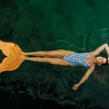 ft.Bri King modelling for Torakina Daze related to Dive Into Dreams: Mermaid Crib Bedding