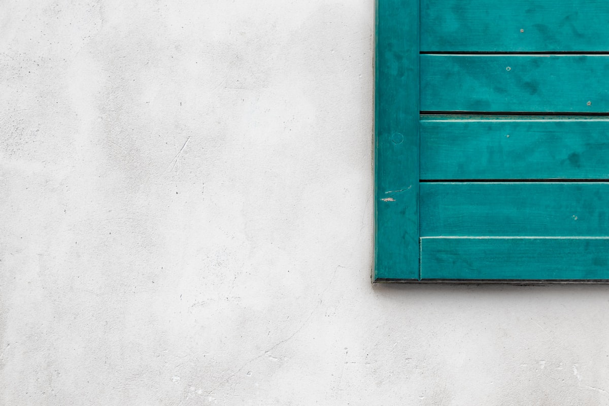 I took this photo on a trip to Bielsko-Biała in a Georgian restaurant. The meals are delicious but you have to wait for the for like 30-45 minutes. So I turned my impatience into shooting ;) related to The Perfect Accent: Teal Window Valances