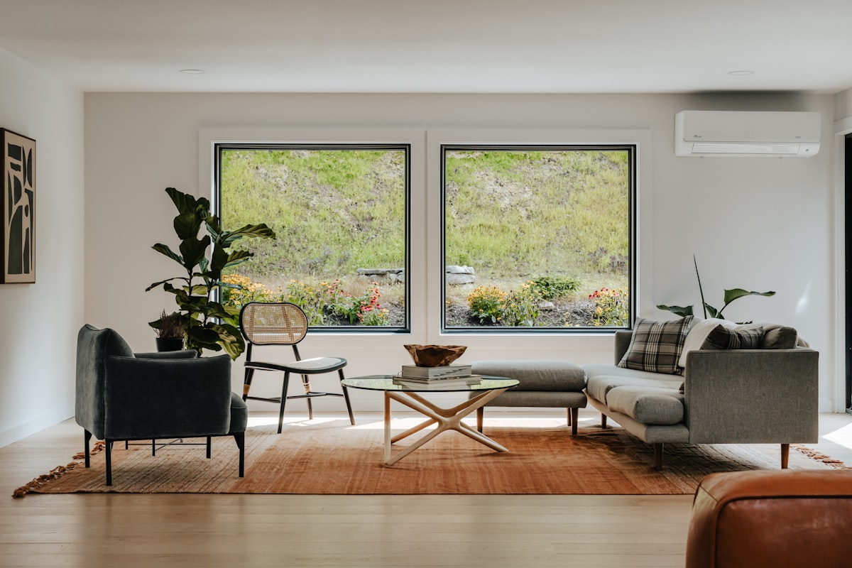 Living room with 2 large windows (IG: @clay.banks) related to Valances for Living Room Windows