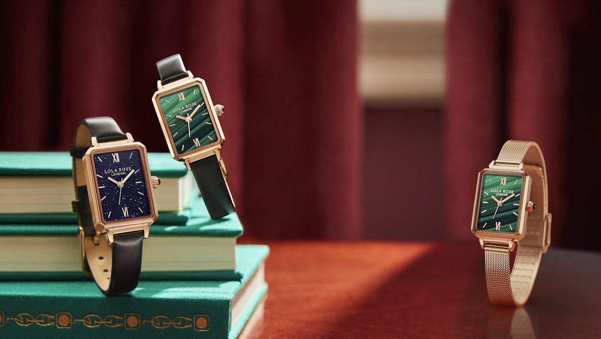 Lola Rose's Maia collection, The bracelet band's overall shape is petite and exquisite and comes with an extension chain that can be disassembled and easily adjusted, marrying both form and function in a retro and sophisticated style. watches for women at https://www.lolaroseglobal.com/ related to Discover the Timeless Charm of the Ethan Allen Sleigh Bed