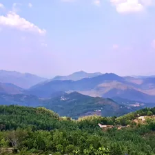 Mountain landscape in Yercaud Hill Station near Salem, Tamilnadu related to Charming Getaways in Salem
