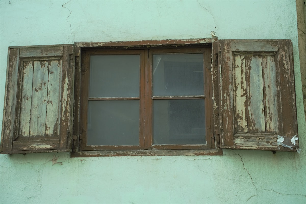 Old Window related to How to Make a Wooden Window Valance