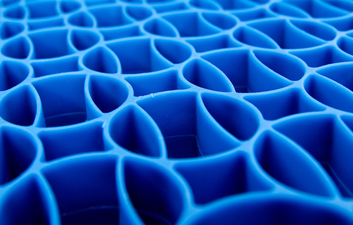 Raquet Pattern related to Sleep Cool, Sleep Better: The Benefits of Bed Cooling Pads