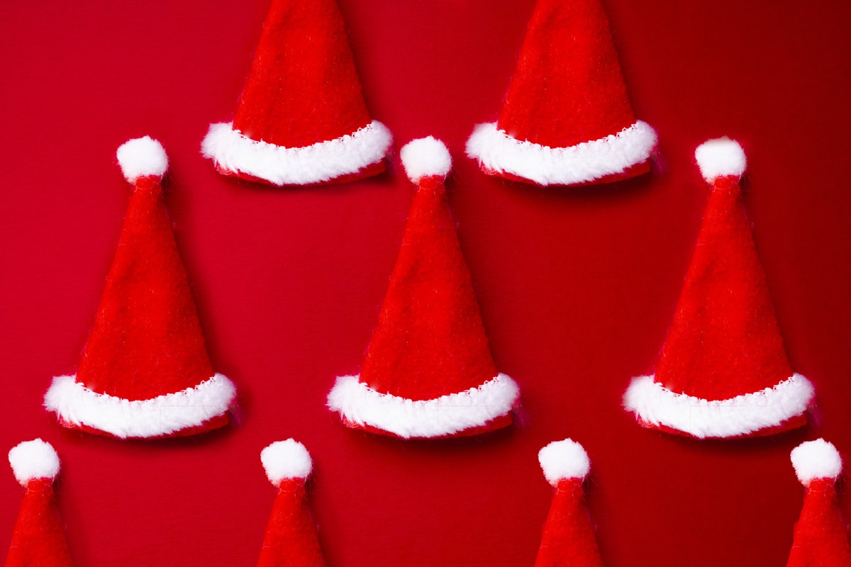 red and white santa hat related to Santa Hat Valance: Festive & Fun Holiday Decor