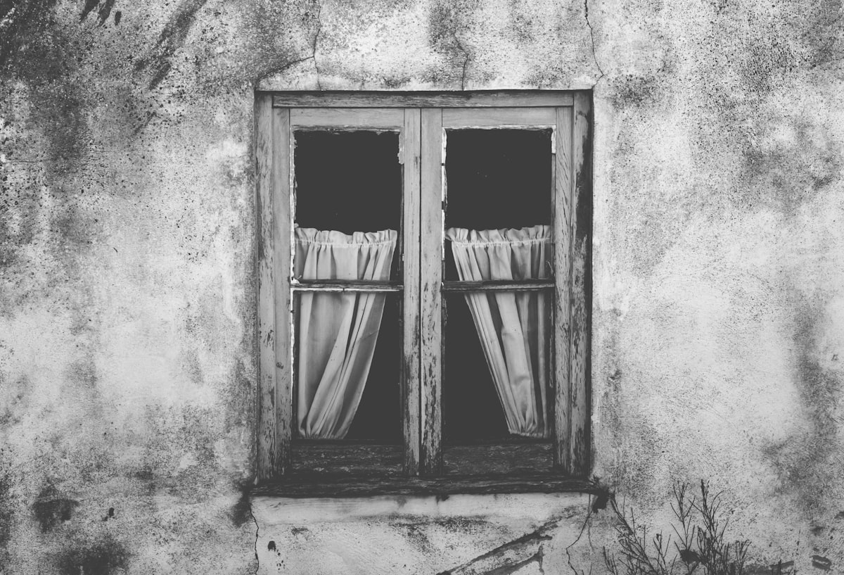 “Some people think the old house is cursed.” related to Elevate Your Windows with these Stunning Valance Ideas