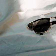 Sunglasses related to The Ultimate Guide to Tanning Bed Goggles