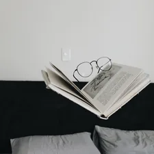 Thanks for viewing and downloading it! Donations and credits are really appreciated! ♡
—
Free PSD mockups: http://feliperizo.co related to Ultimate Guide to Bed Book Holders