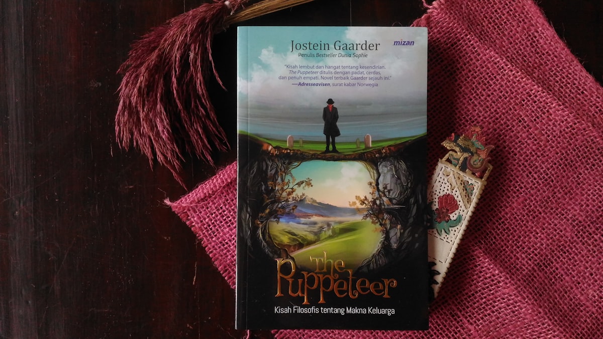The Puppeteer book related to The Ultimate Guide to Ralph Lauren Paisley Bedding