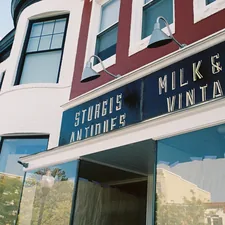 This place had changed into a new store when we last visited. Shot on Minolta SRT-101. related to Discovering the Charm of Bed and Breakfasts in Baltimore