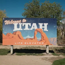 Welcome to utah sign with delicate arch related to Discover the Perfect Bed for Your Comfort