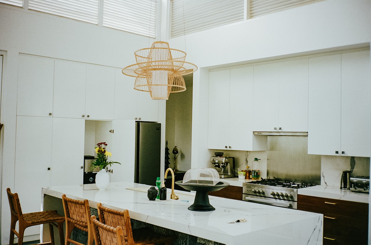 white ceramic sink with faucet related to Kitchen Valances: Style & Function